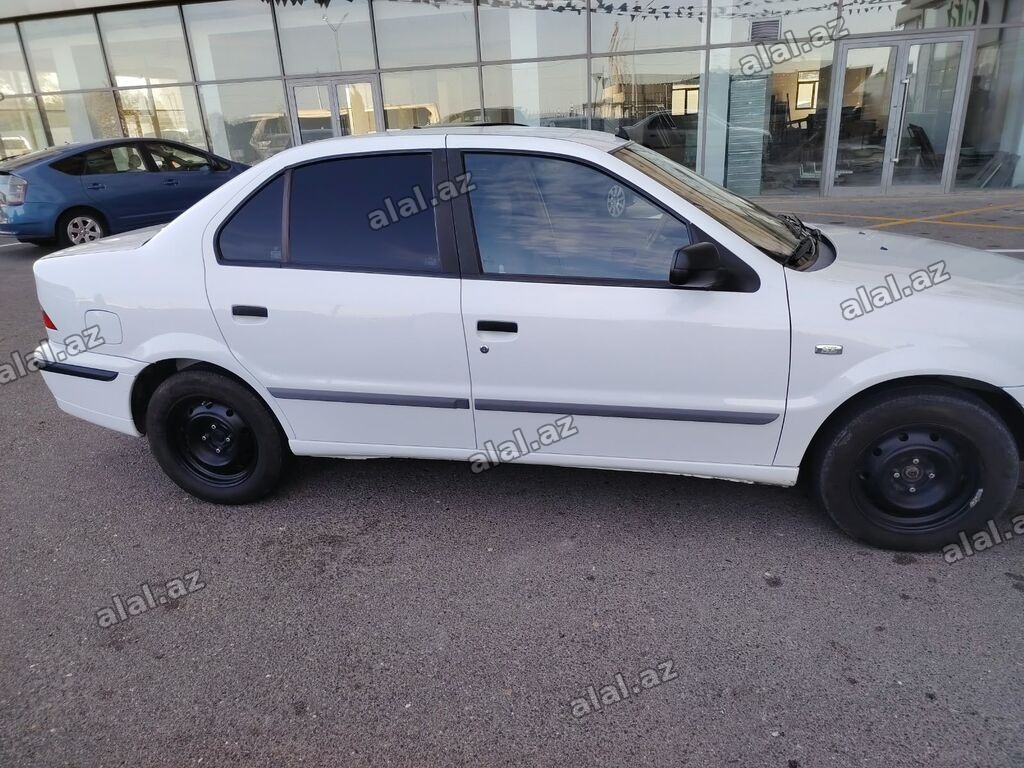 Kia Cerato/Hyundai Accent sinfində 4 qapılı sedan – Khazar/LX (ağ