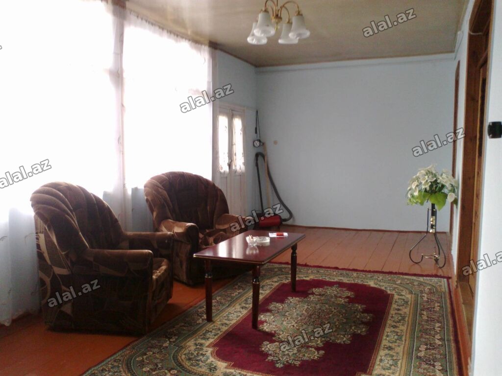 Salyan, 4 otaqlı, Köhnə tikili, 71 kv. m