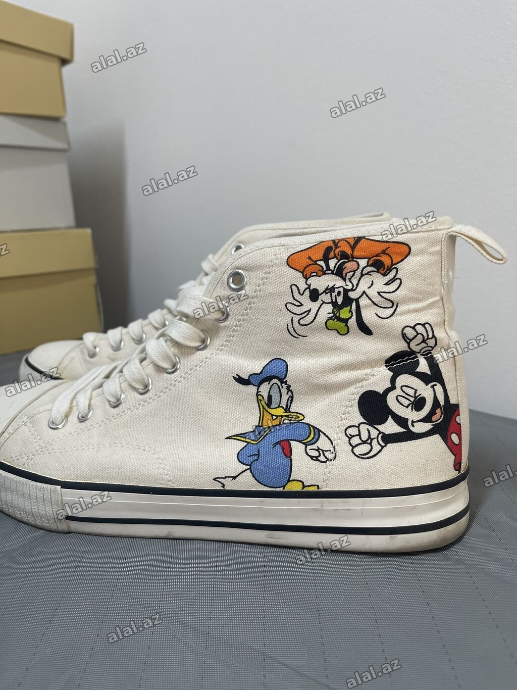 Rəng - Ağ Krossovkalar, Disney, Ölçü: 37, Uniseks