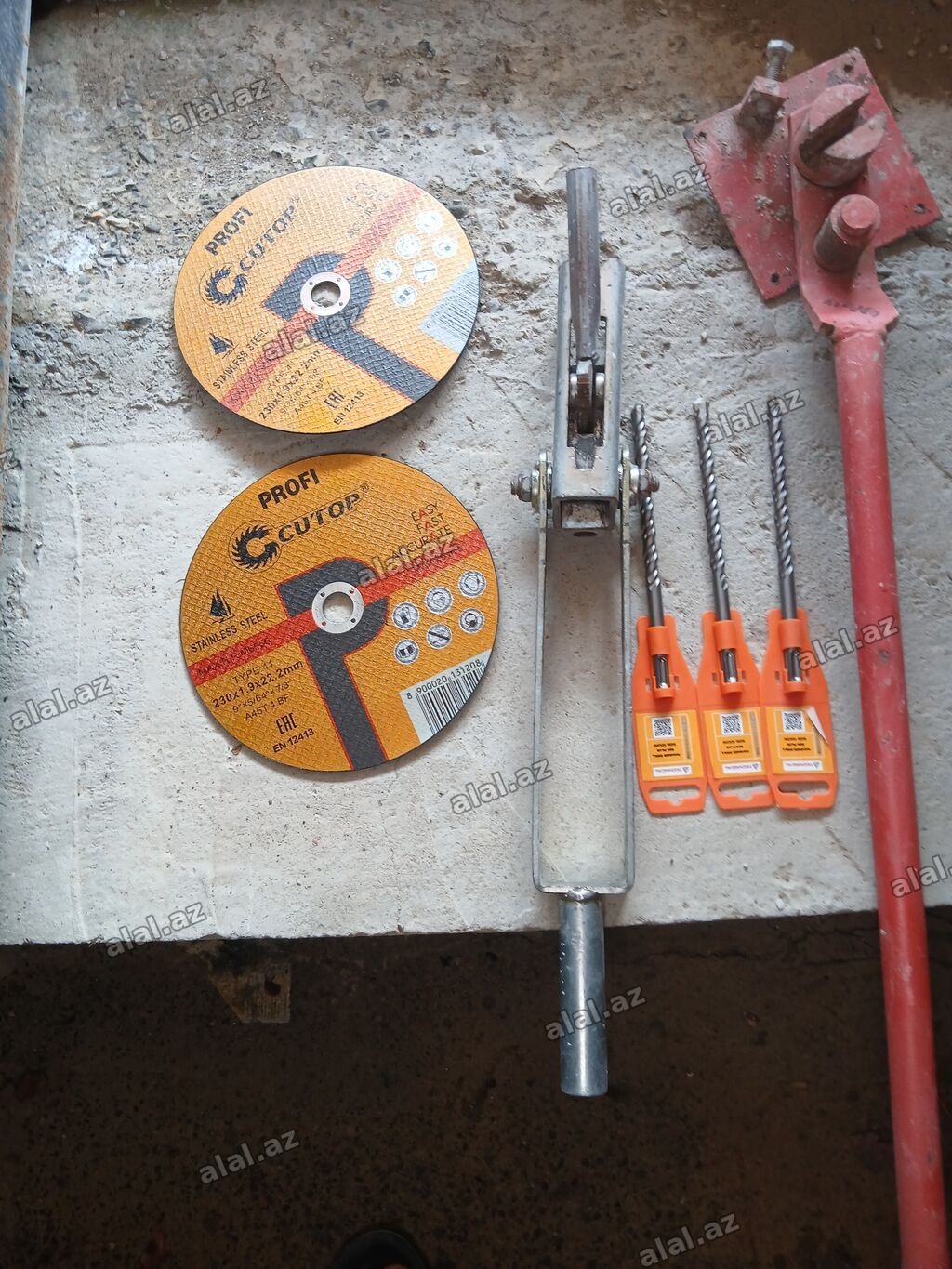 Satılır: metal və alət dəsti Komplekt tərkibi: - 2 ədəd CUTOP Profi