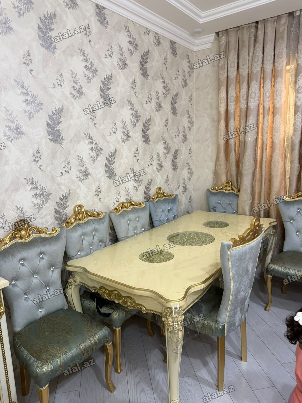 Qonaq otağı üçün, İşlənmiş, Kvadrat masa, 8 stul