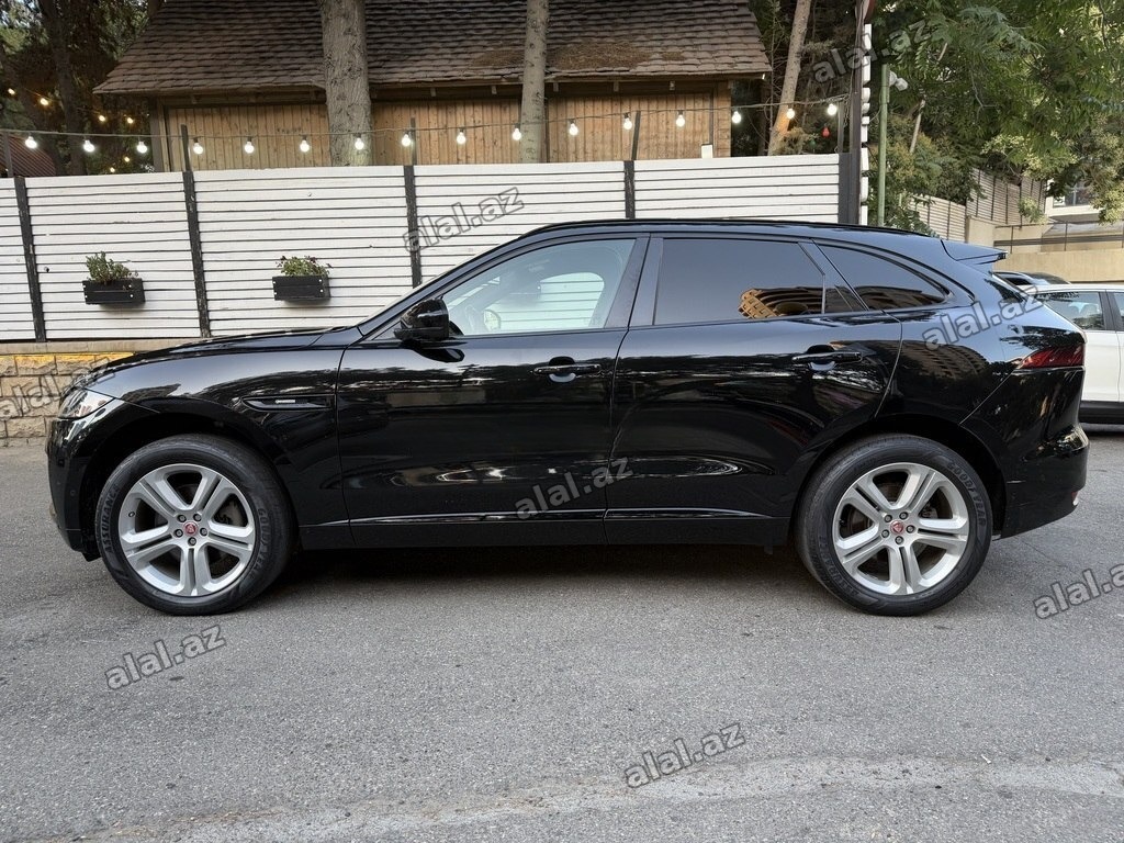 Jaguar F-Pace 2018
