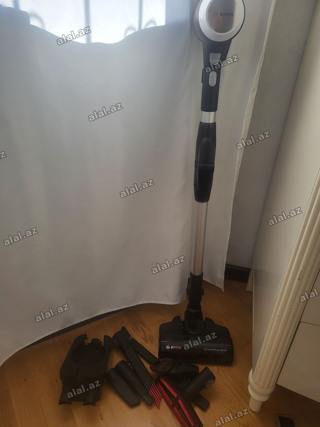 Bosch Unlimited 7 simsiz ştanglı tozsoran - Marka/model: Bosch