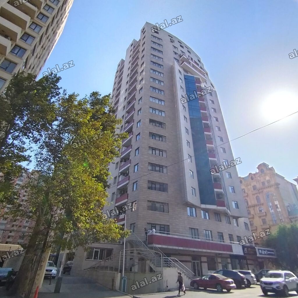 3 otaqlı, Yeni tikili, 145 kv. m