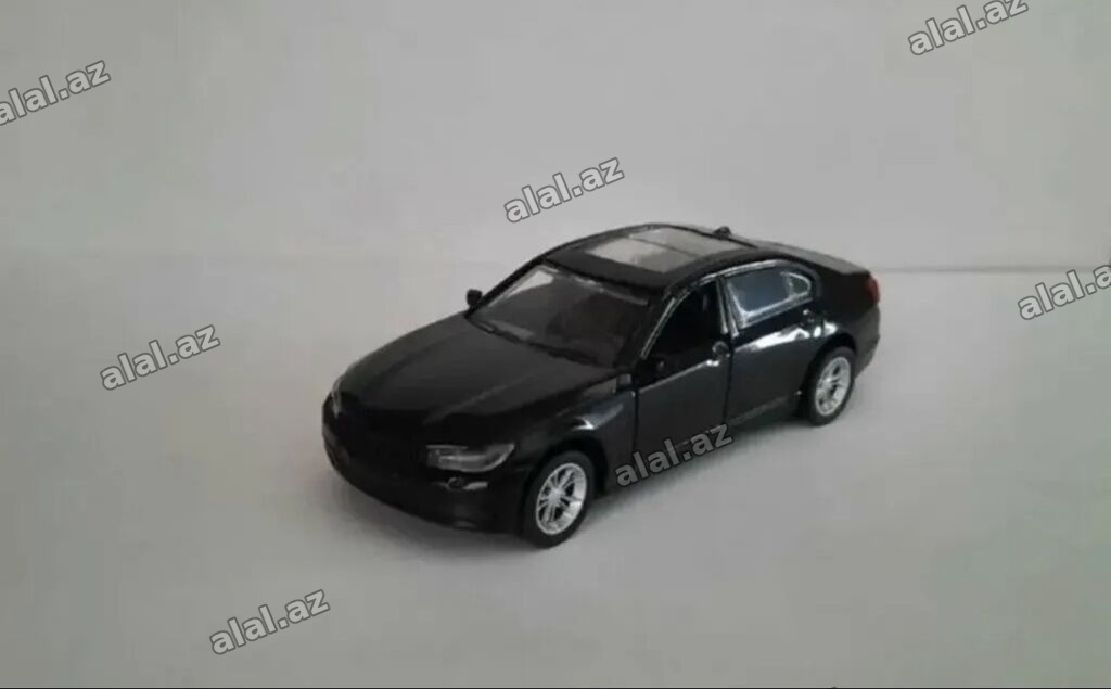 Qara rəngli metal oyuncaq sedan model maşın - Material: metal gövdə