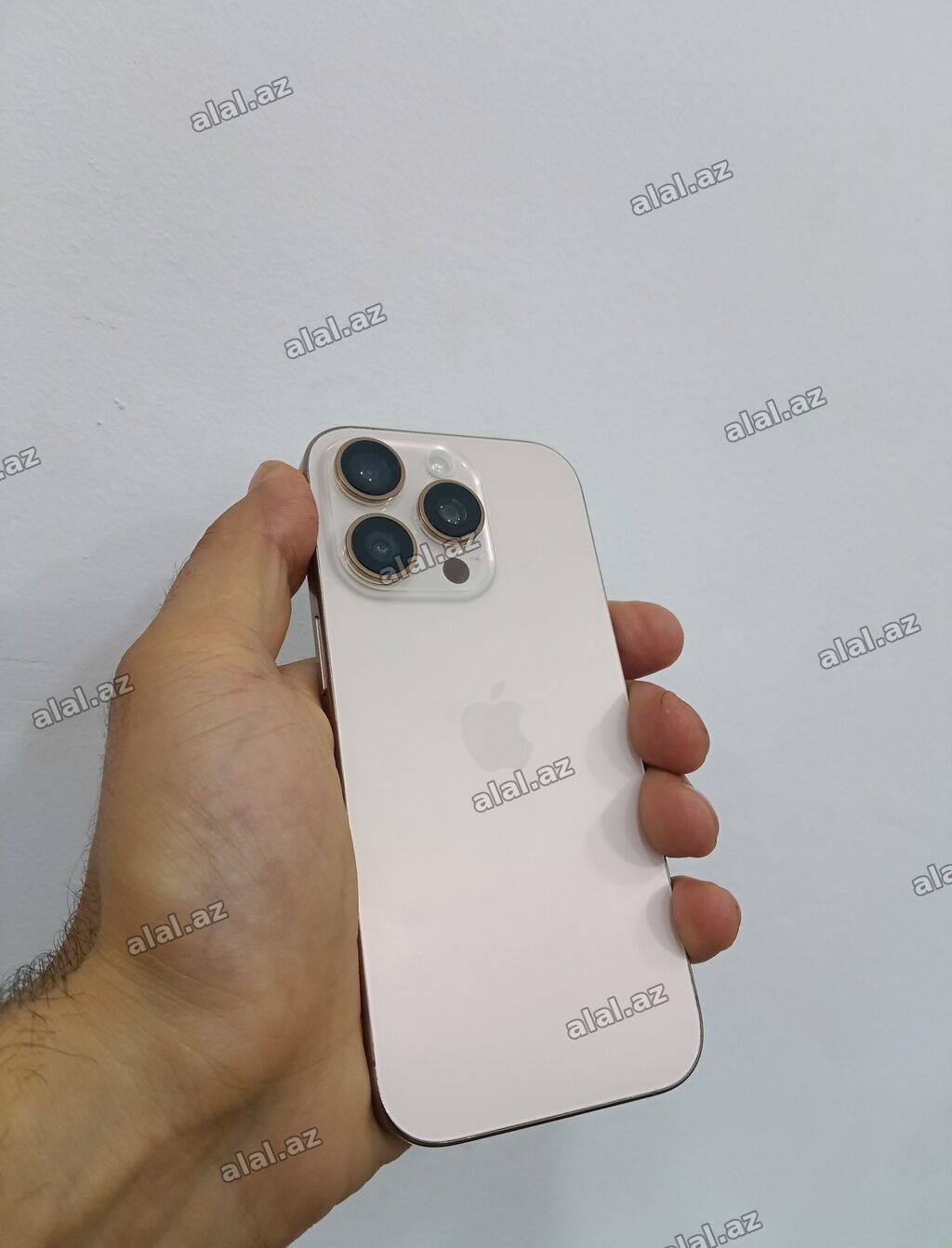 IPhone 16 Pro, Natural Titanium