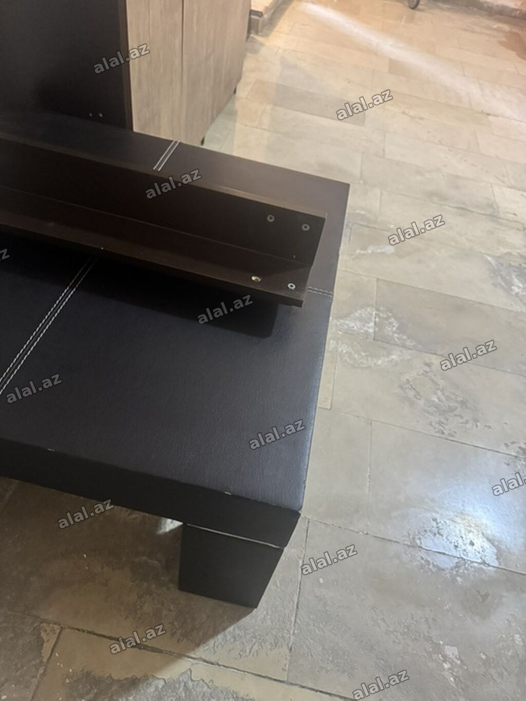 İşlənmiş, 4 qapılı, Qəhvəyi, Açılan, Düz dolab