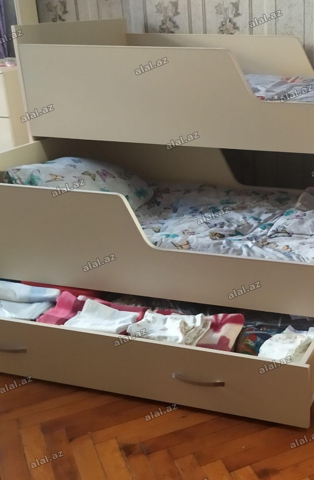 Oğlan və qız üçün, İşlənmiş, Çarpayı, Matrassız, Siyirməli, Laminat