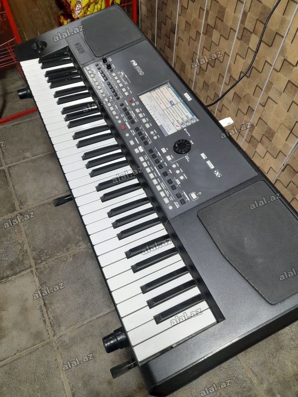 Təcili satılır