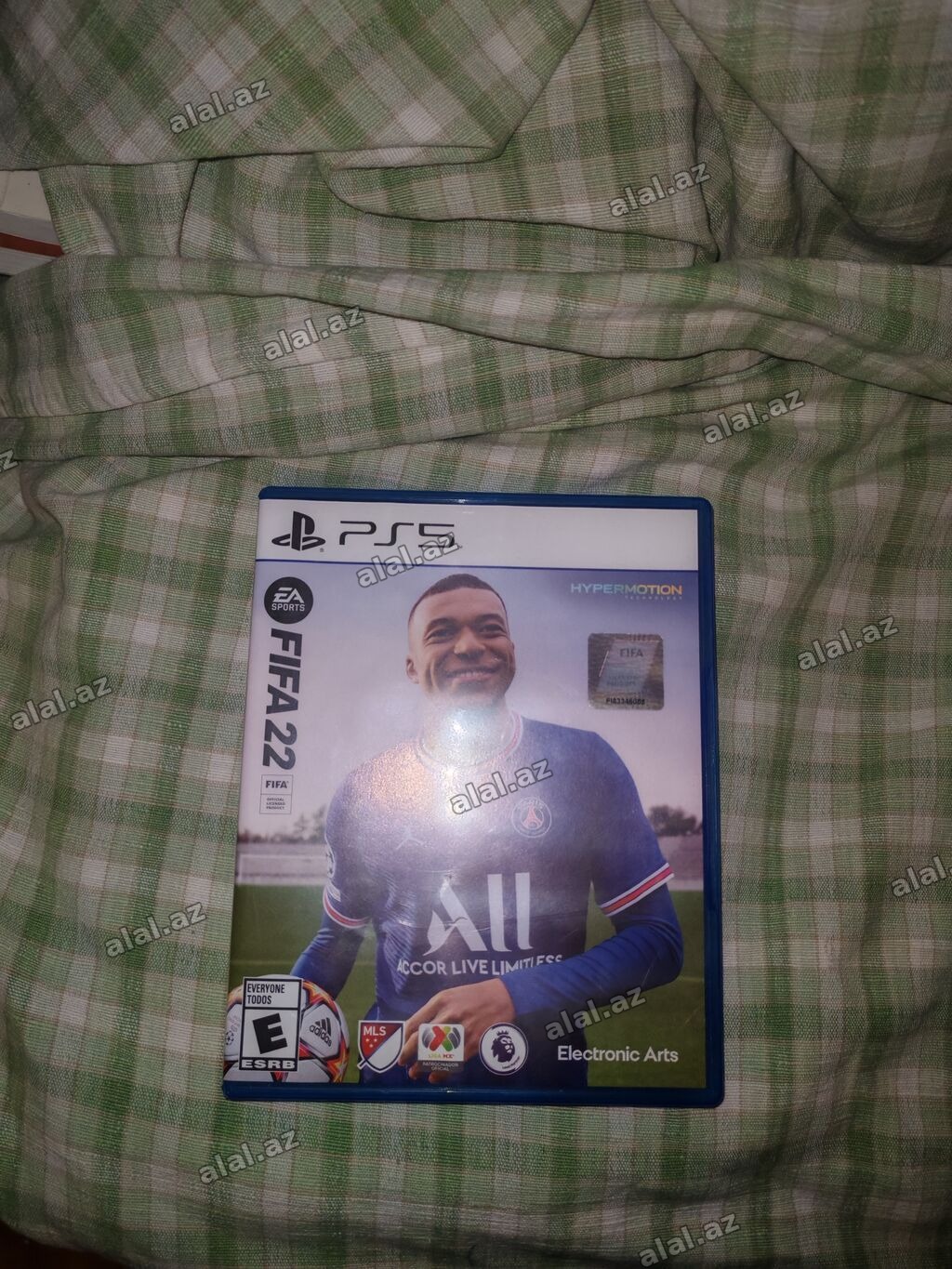 Məhsul: PS5 üçün FIFA 22 (EA Sports) Təsvir: - Platforma: PlayStation