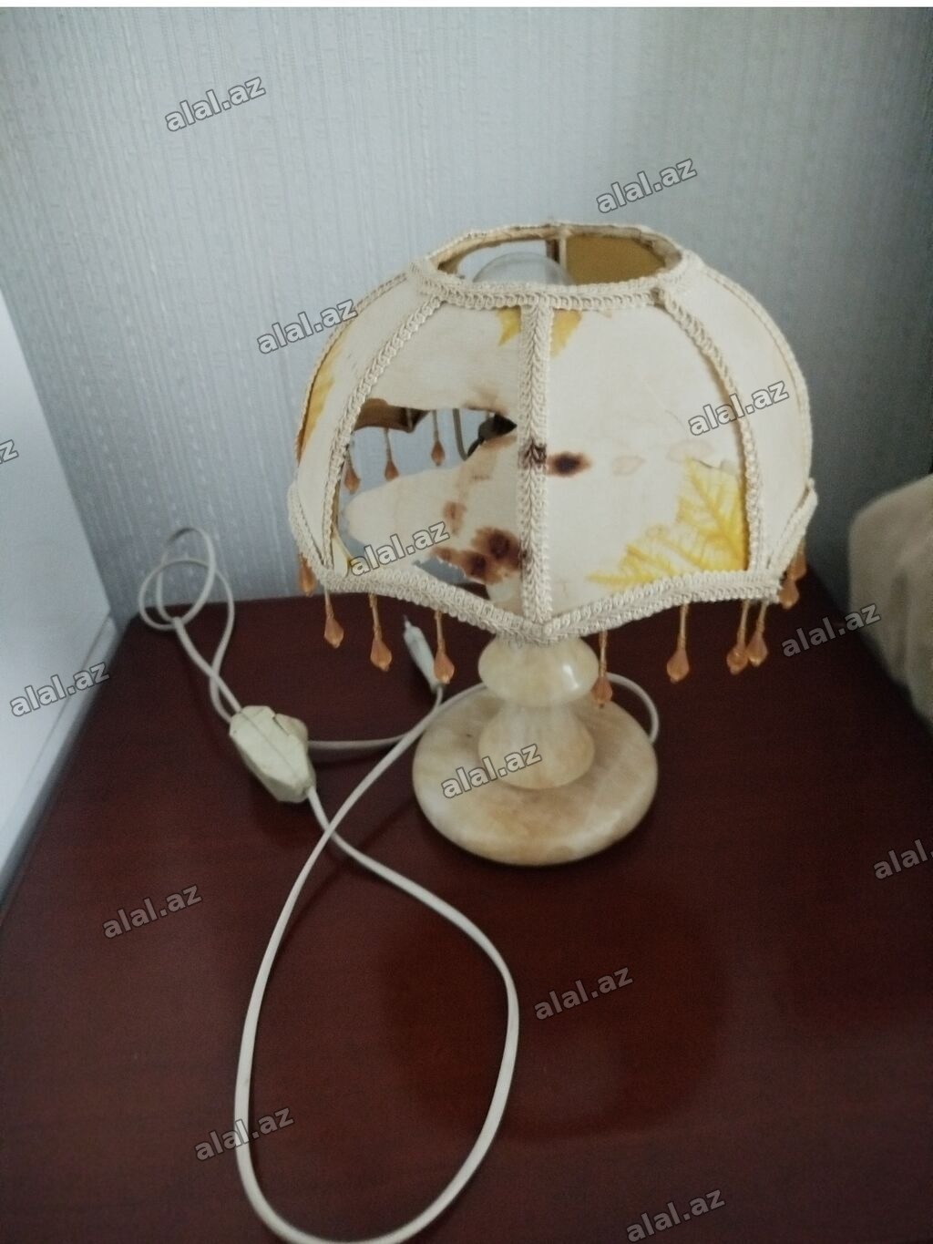 Noçnik/Ночник/gecə işığı//abajur/lampa Kompakt stolüstü abajur -