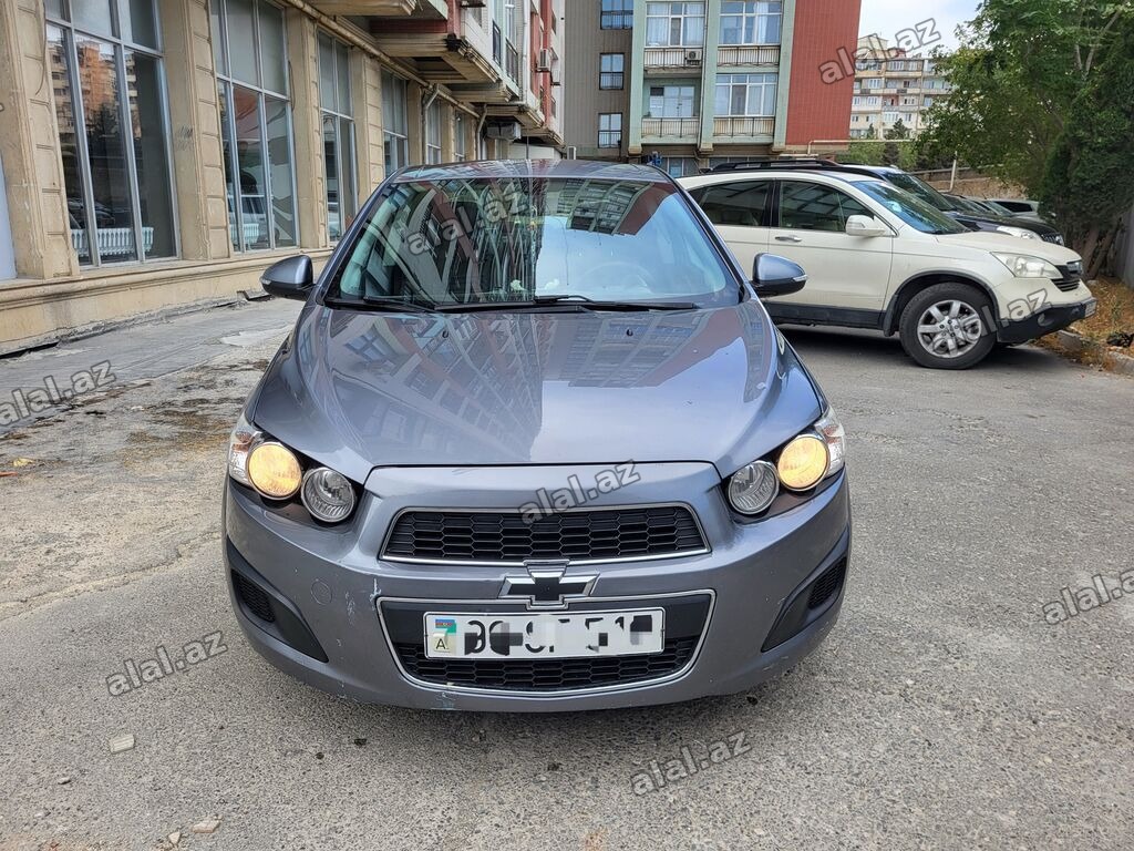 Chevrolet Aveo sedan - Korpus: 4 qapılı sedan, boz (metallic) rəng -
