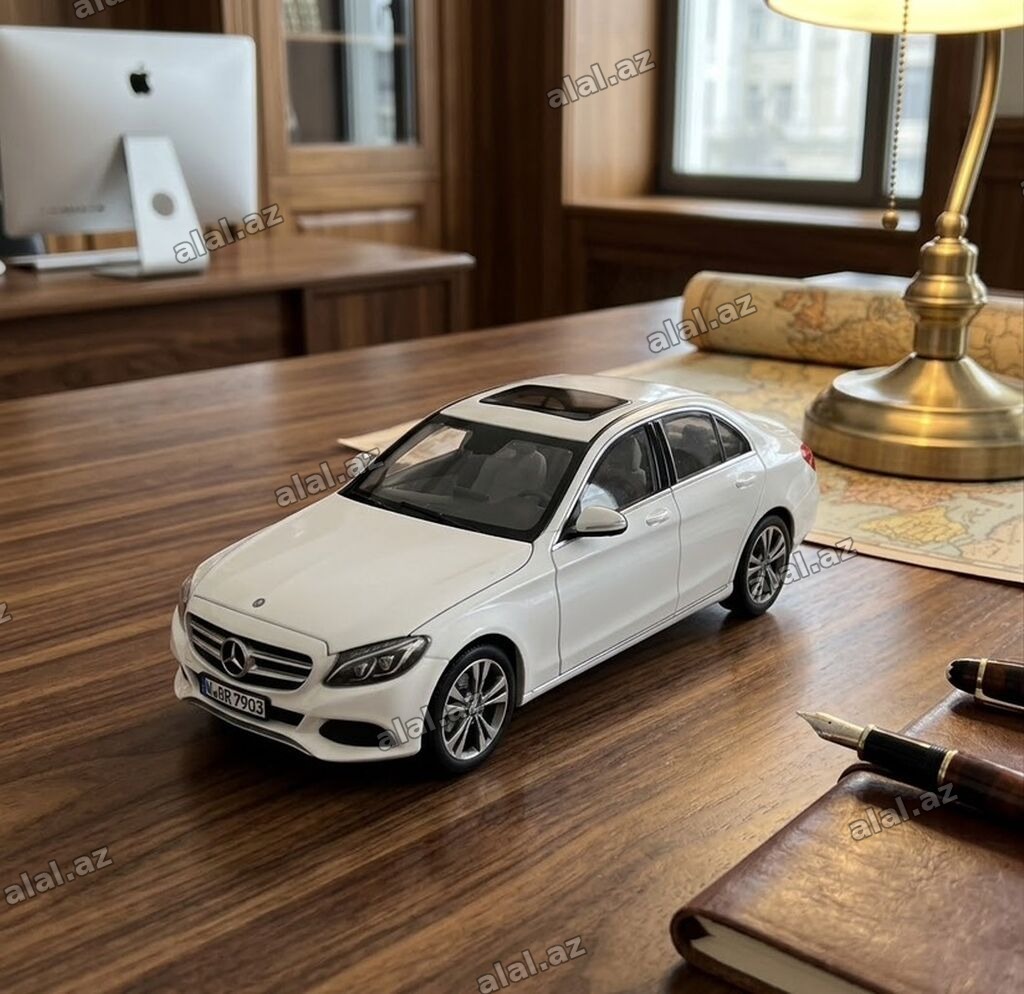 Mercedes-Benz C-Class 1:18 miqyaslı kolleksiya modeli -