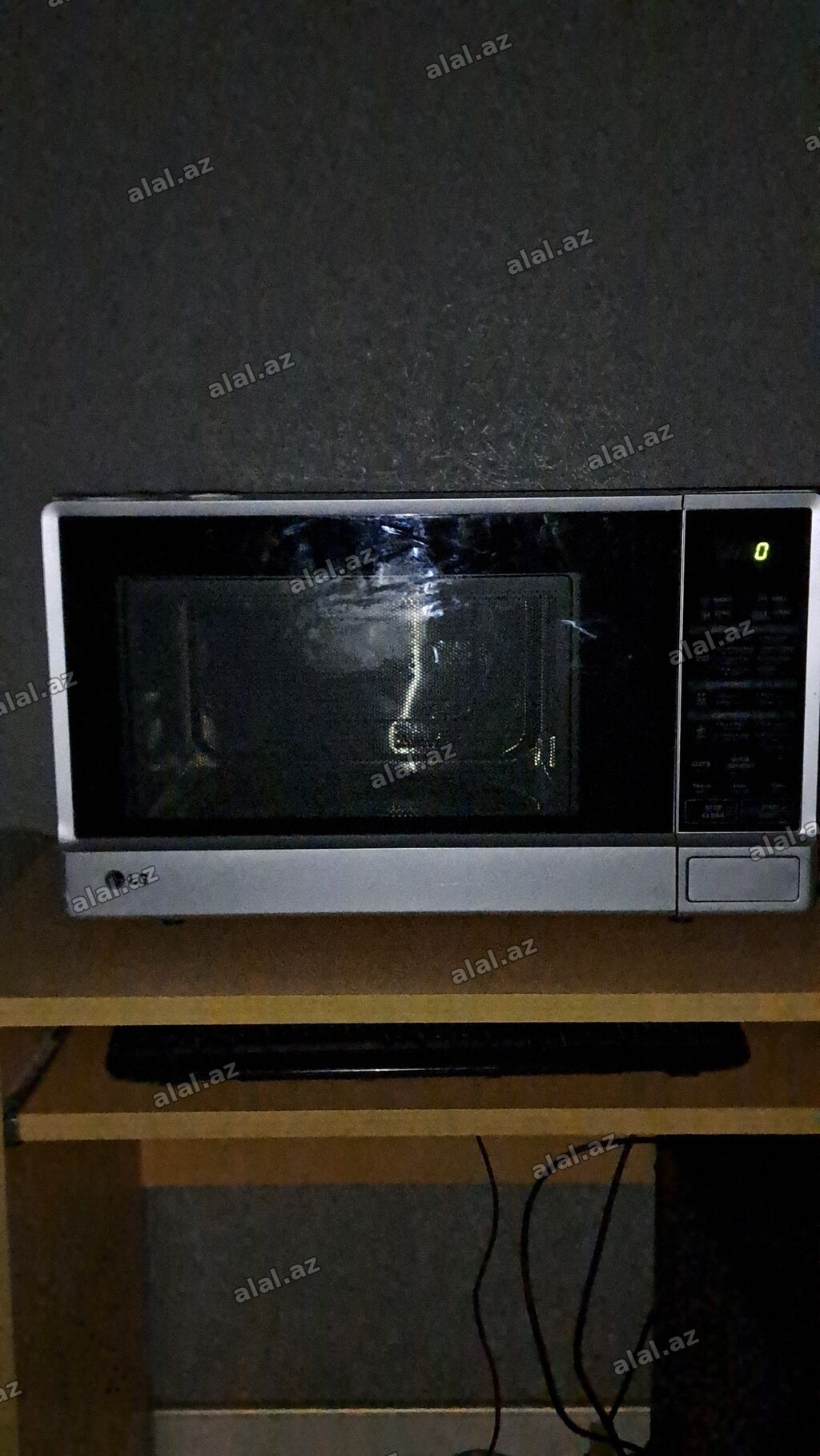 Mikrodalğalı soba LG, Ayrıca dayanan, rəng - Gümüşü, İşlənmiş