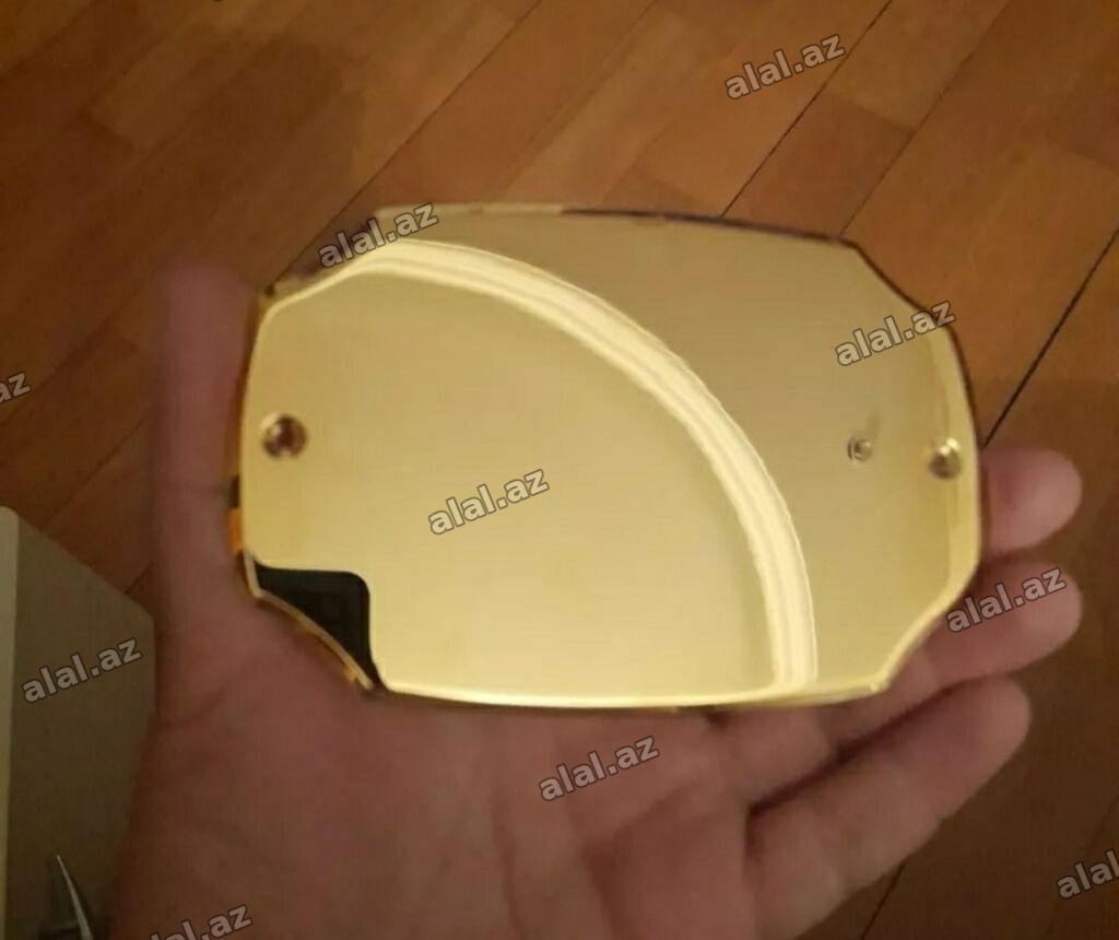 Qizili reng metal