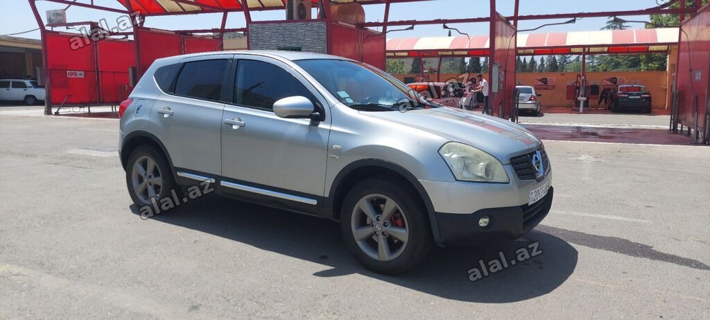 Salam. Nissan qasqai. 2007ci il. 4ceken. gundelik surulen masindir