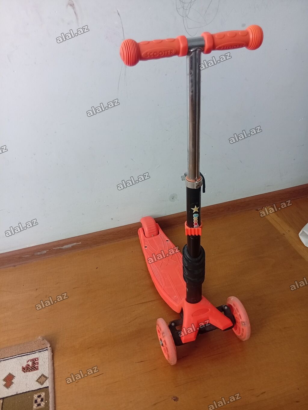 Uşaq skuter-i, 3 təkərli model - Rəng: narıncı - Ön hissədə iki təkər