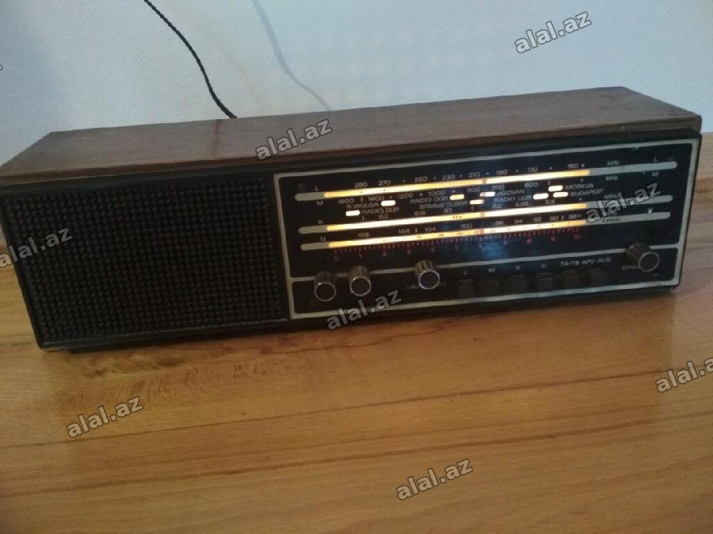 Priyomnik (Radioqəbul edici) Satılır. Heç bir problemi yoxdur. 100