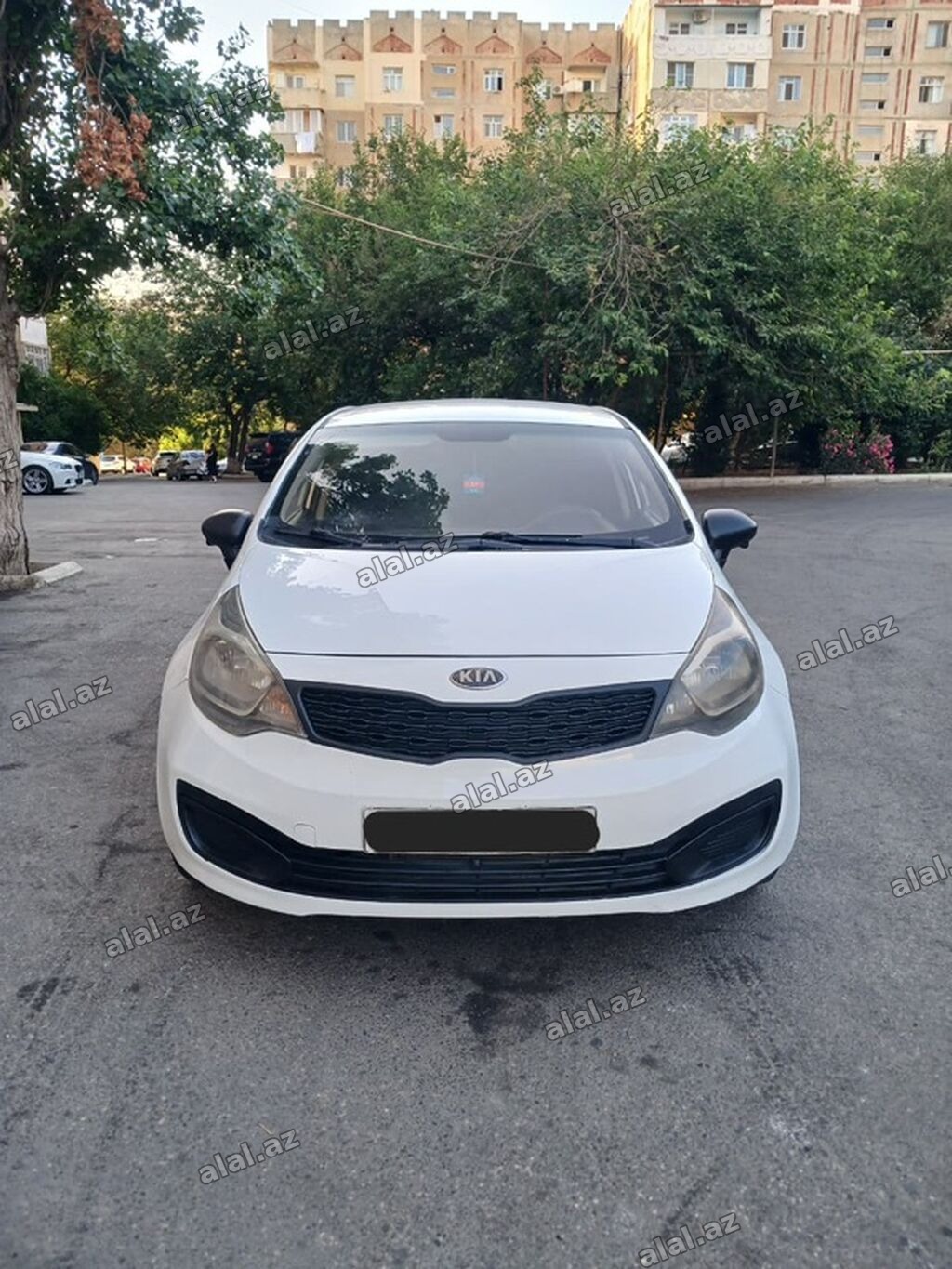 Kia Rio: 1.4 l | 2012 il Sedan
