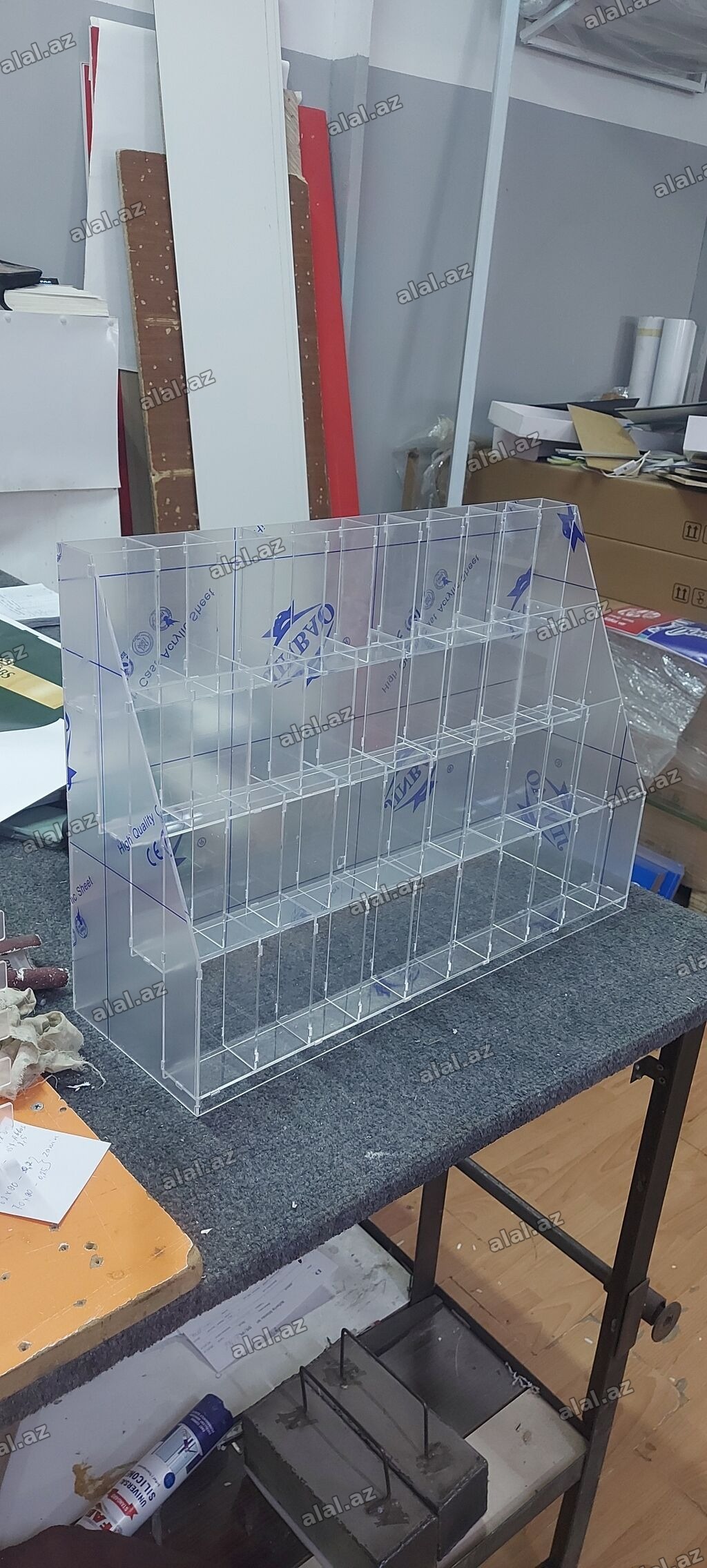 Sifarişlə yığılır. Bizdə zavodtı. Qiymət ölçüdən və materialdan