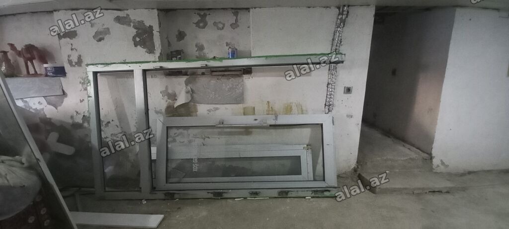 Alüminiumdan hazırlanmış bu pəncərə çərçivəsi müasir tikintilər üçün