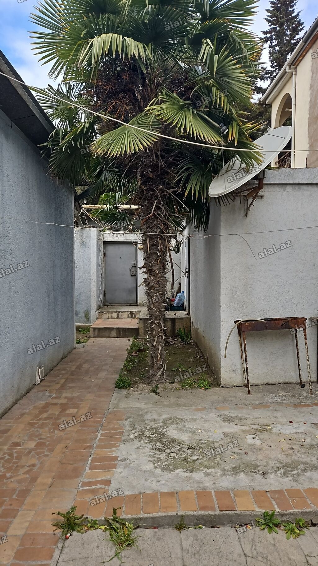 150 kv. m, 4 otaqlı, Su, Kombi, Telefon