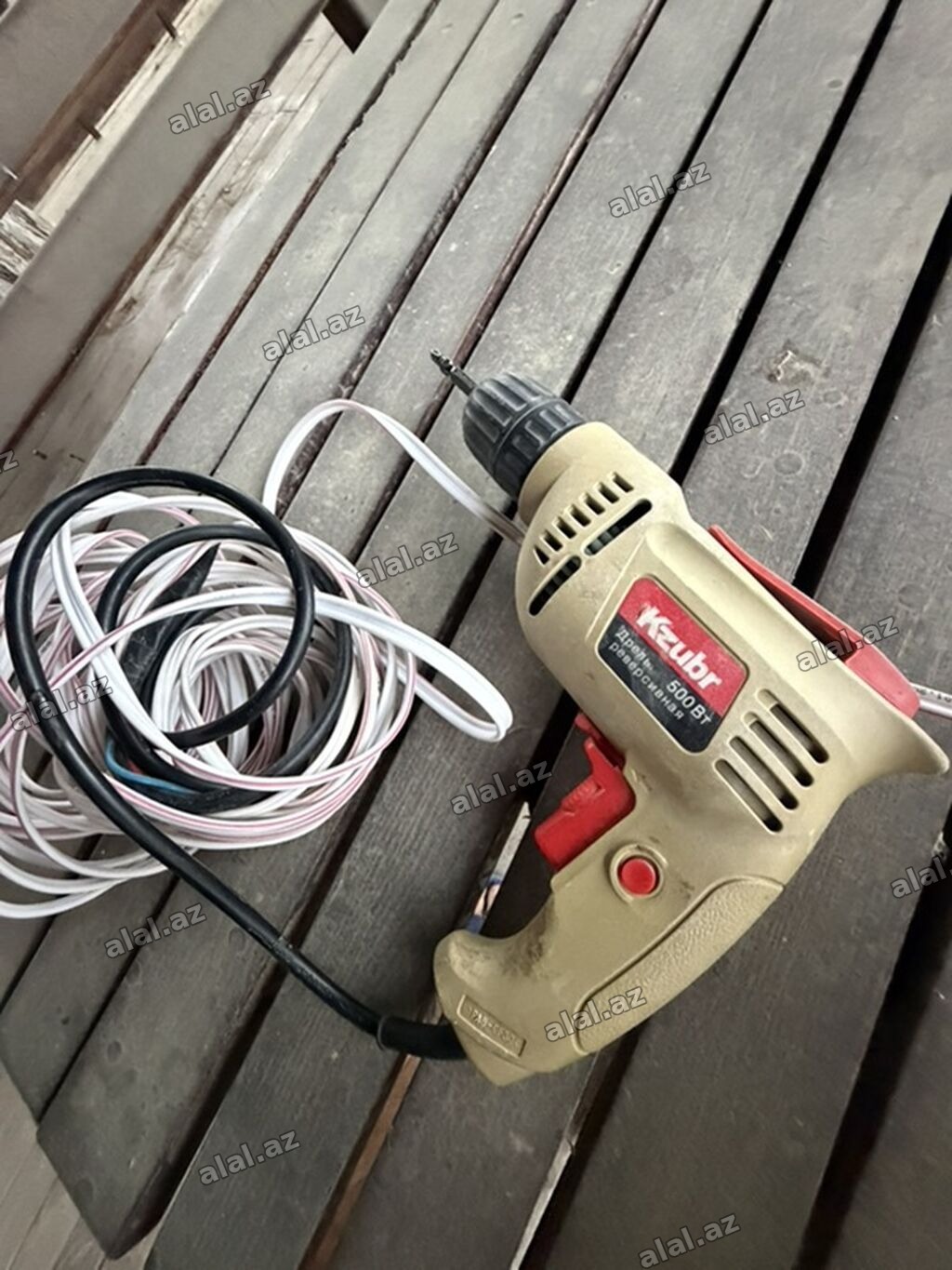 Kzubr elektrik dreli – 500 Vt, revers funksiyalı. Xüsusiyyətlər: -