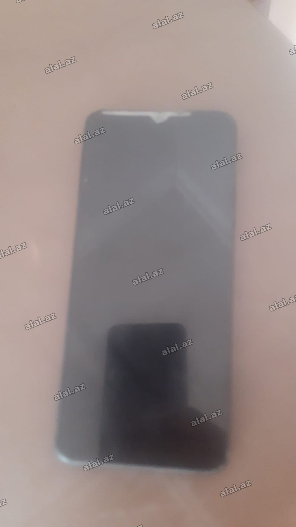 Xiaomi Redmi smartfon - qara rengi pirabilem sizi di vacib di deyə