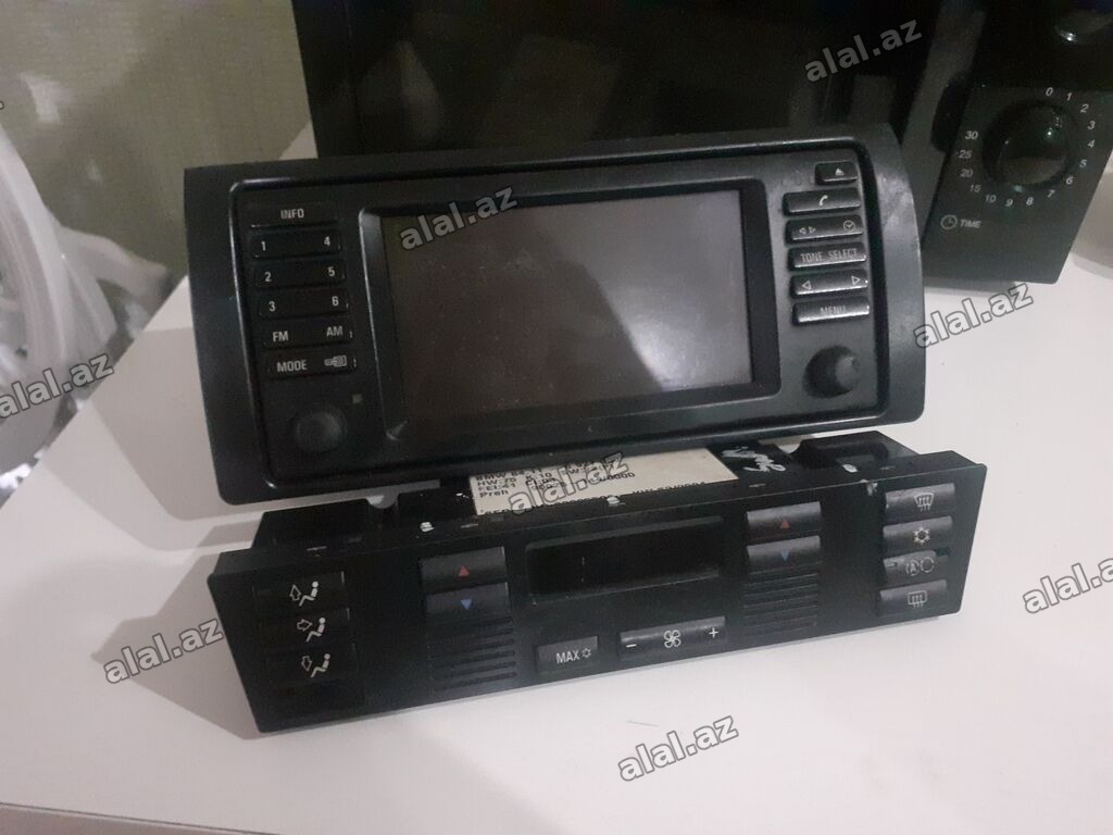 BMW E39 (5 Series) üçün orijinal multimedia başlıq və iqlim-kontrol