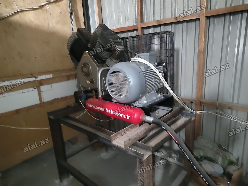 Aydın Trafo sənaye tipli hava kompressoru və hava qəbuledicisi