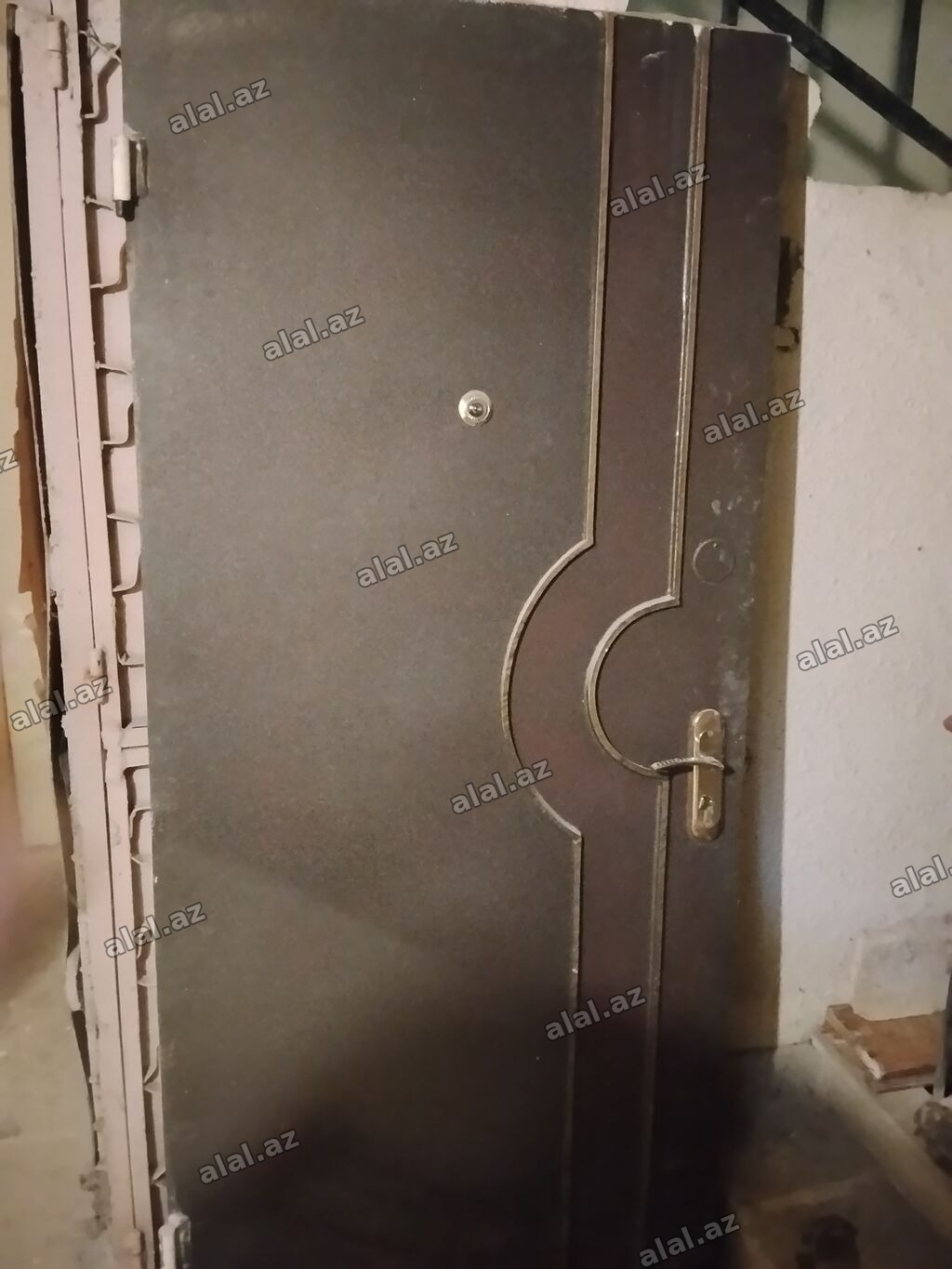 Dəmir giriş qapısı – komplekt - Material: qalın metal lövhədən