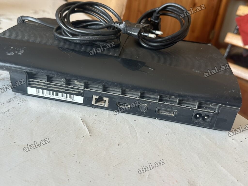 PlayStation 3 (Super Slim) oyun konsolu Xüsusiyyətlər: - Model: PS3