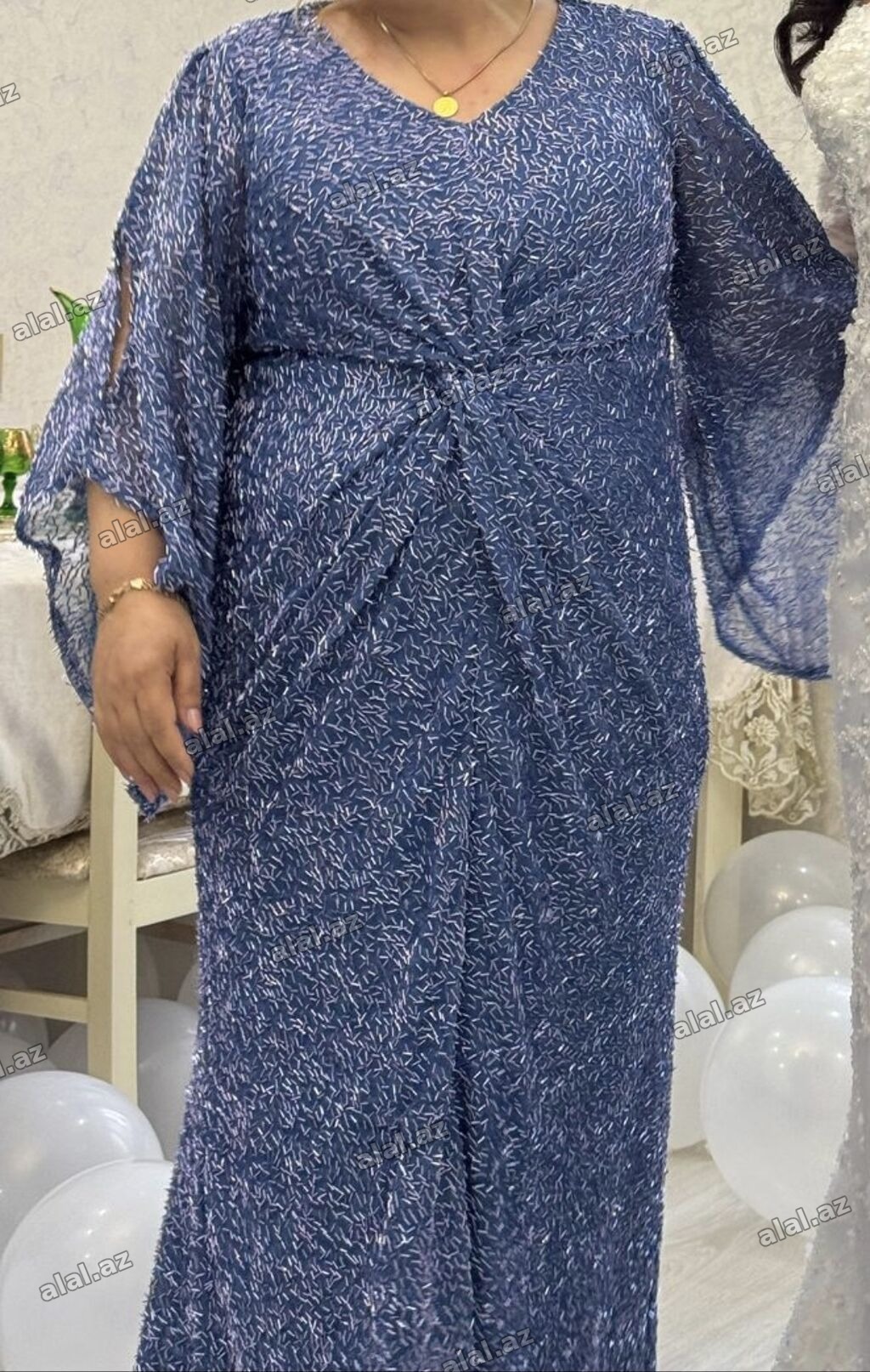 Şık mavi rəngli uzun ziyafət paltarı - Model: maxi uzunluqda, V-yoqa