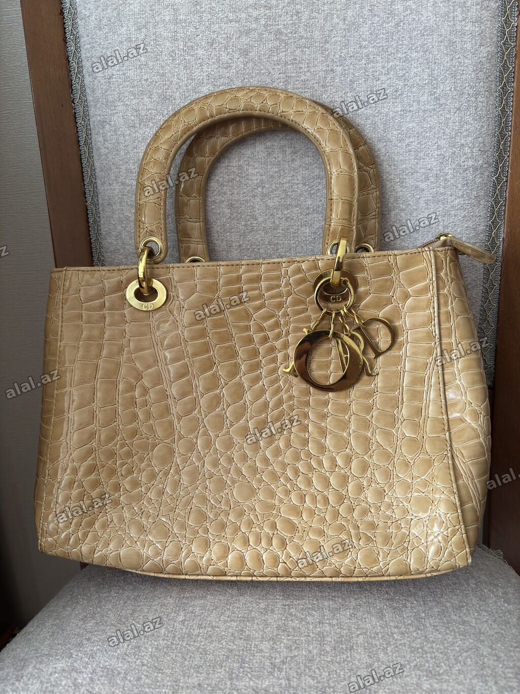 Əl çantası, Christian Dior, İşlənmiş