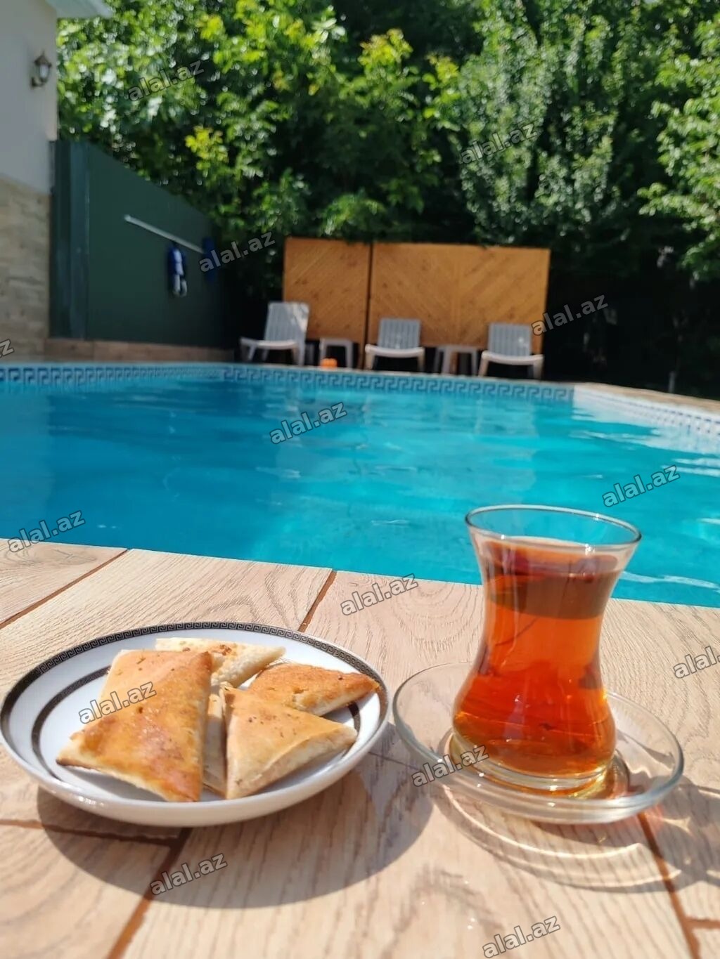 8 kv. m, 3 otaqlı, Hovuzlu, Kombi, Qaz, İşıq