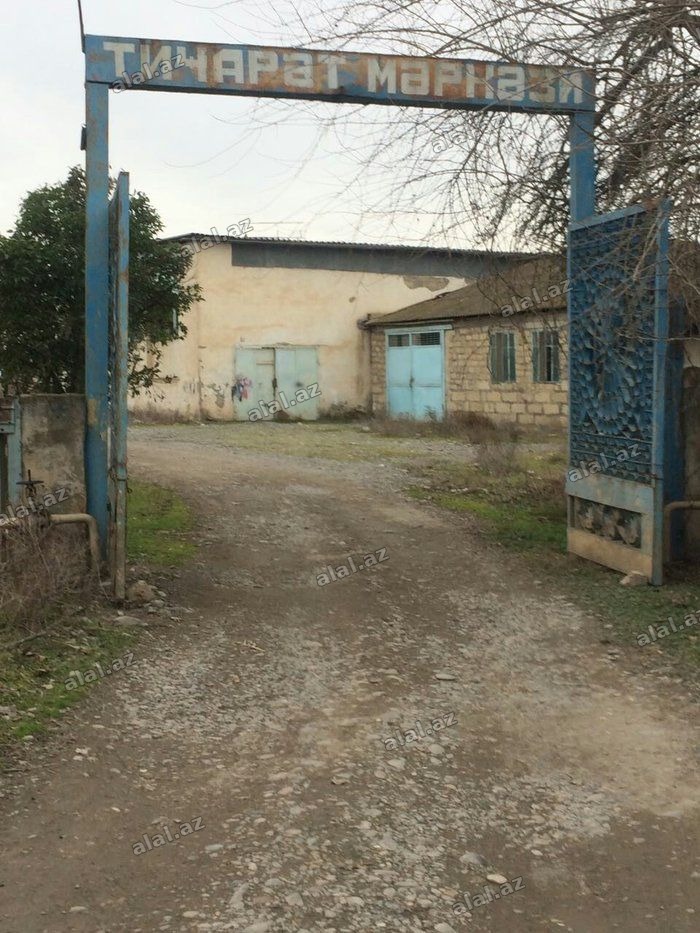 Obyekt Satılır. Bakı horadiz yolunun bəhrəmtəpə qəsəbəsi hissəsindən