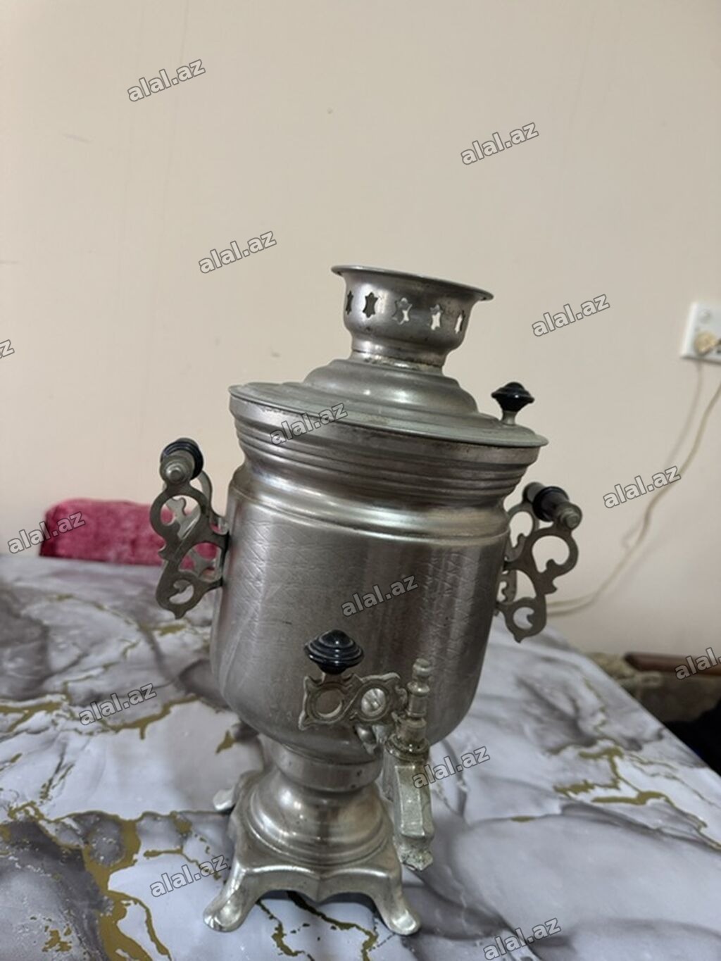 3 ltr-lik qedimi elektirik samavari qesey vezyetdedi hec bir prablemi
