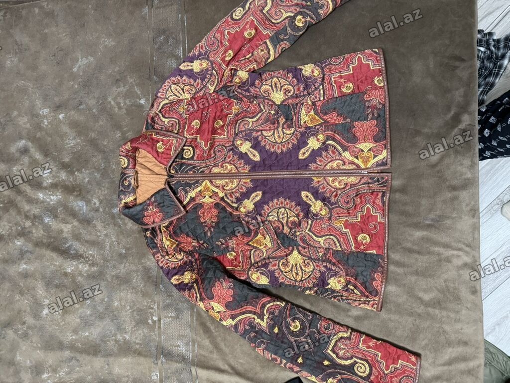 - Qadınlar üçün quilt (yalama) tikili jaket Xaricden alinib yeni