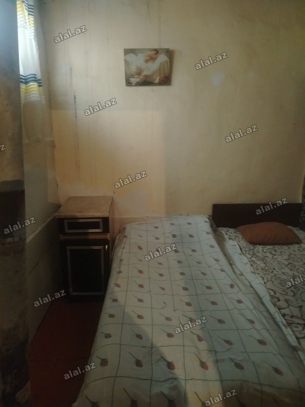 Kirayə üçün sadə, mebellə təchiz olunmuş otaq Təsvir: - 1 otaq: 1