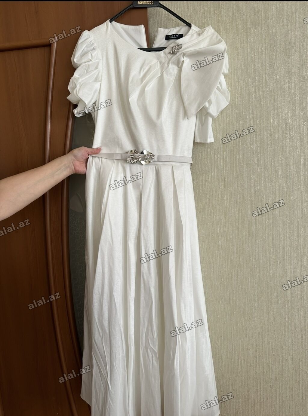 Ziyafət donu, Midi, XL