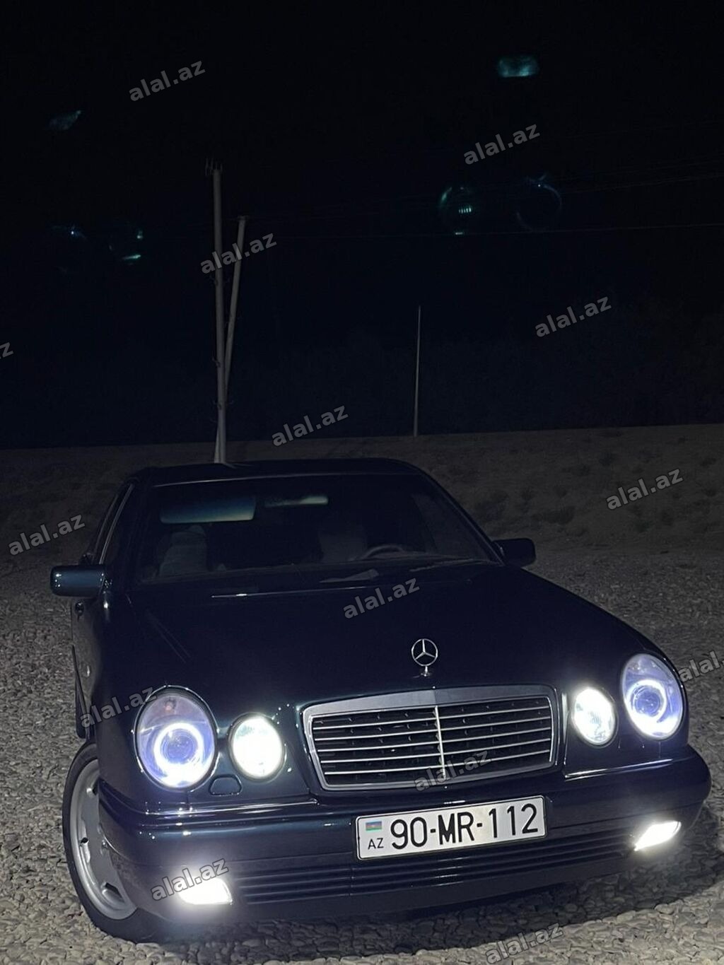 Mercedes-Benz E-Class: 2.8 l | 1998 il Sedan