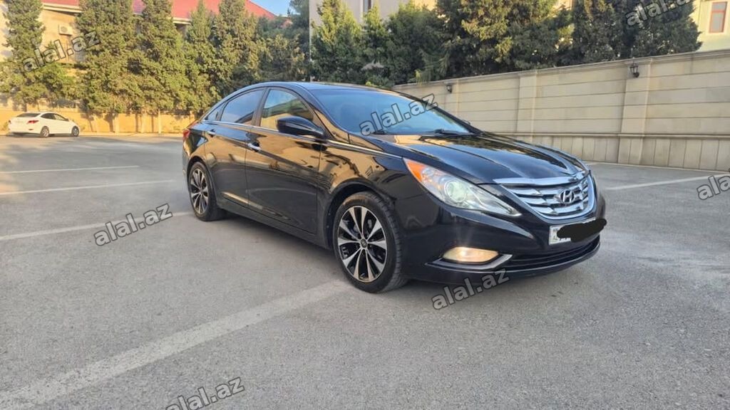 Hyundai Sonata: 2 l | 2011 il Sedan