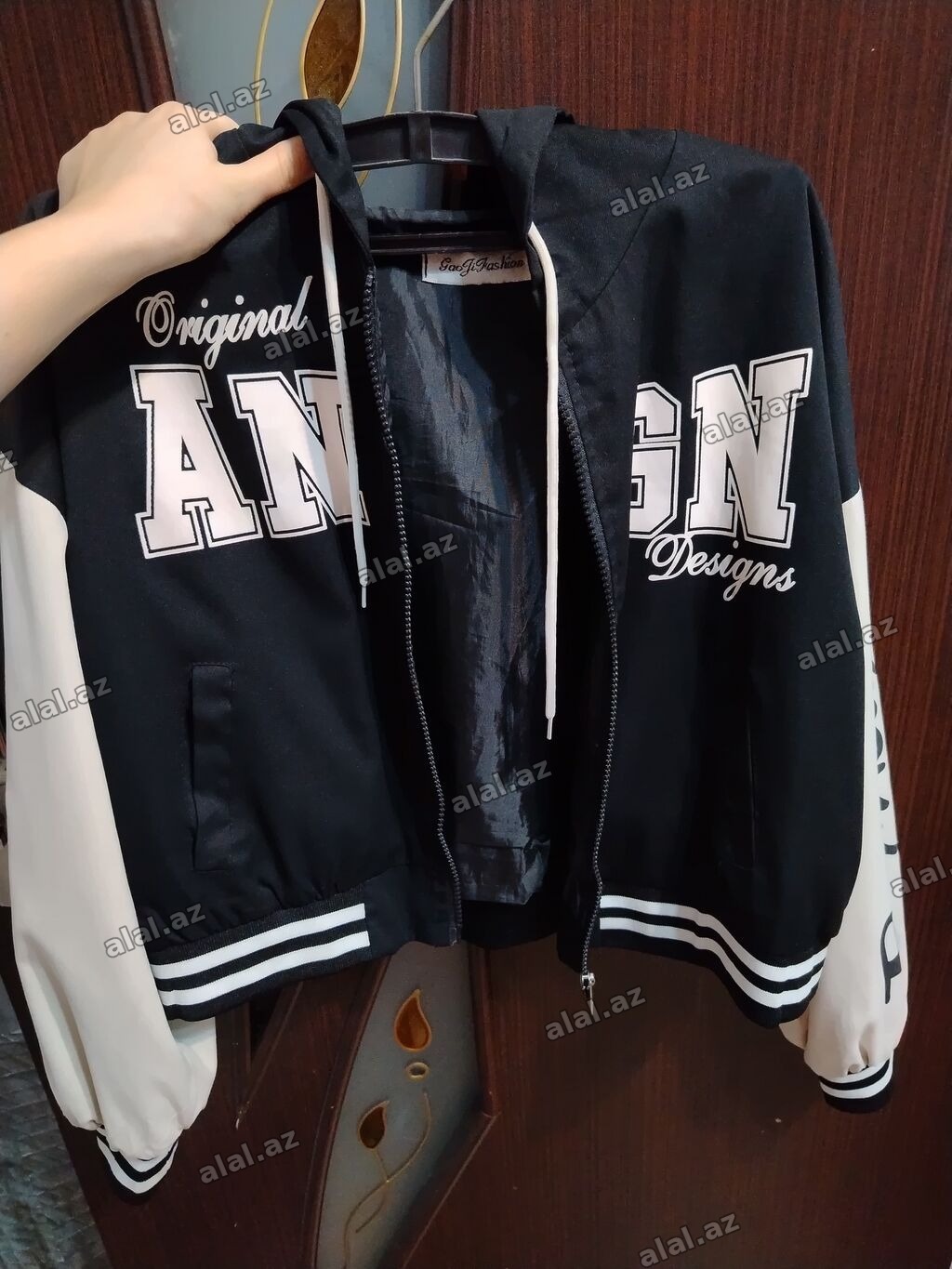Qadın/Kişi unisex qısa bomber-hoodie - Rəng: qara gövdə, krem rəngli
