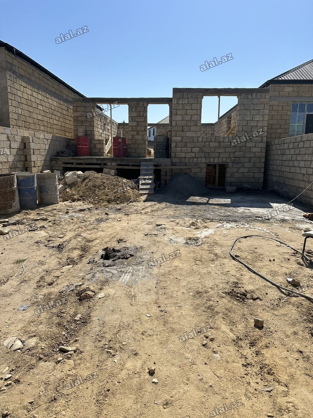 3 otaqlı, 100 kv. m, Kredit yoxdur, Orta təmir