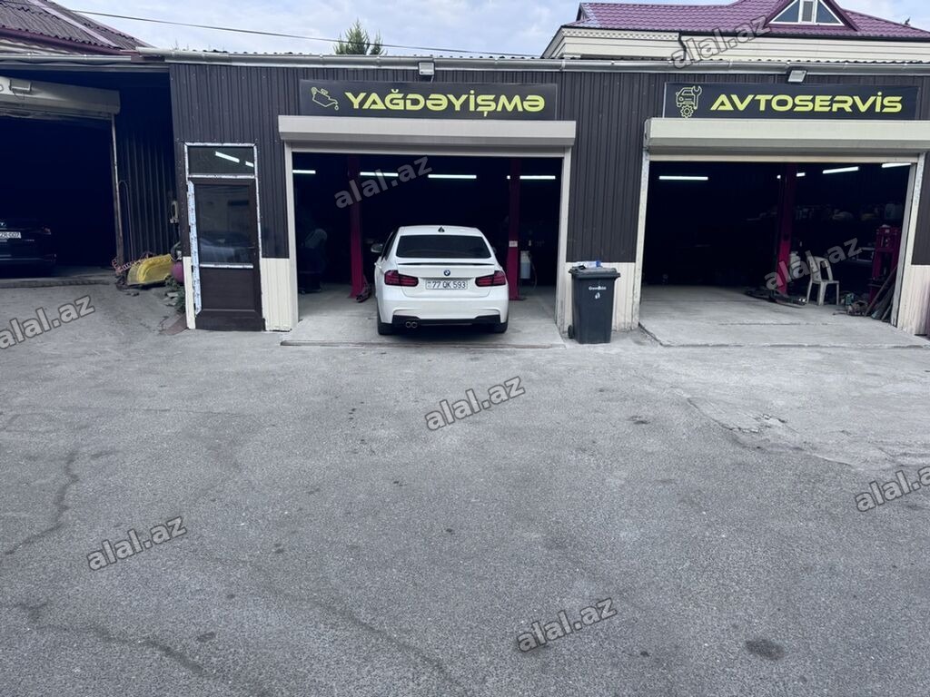 Yağdəyişmə və avtoservis xidməti təqdim olunur. Servis məkanında
