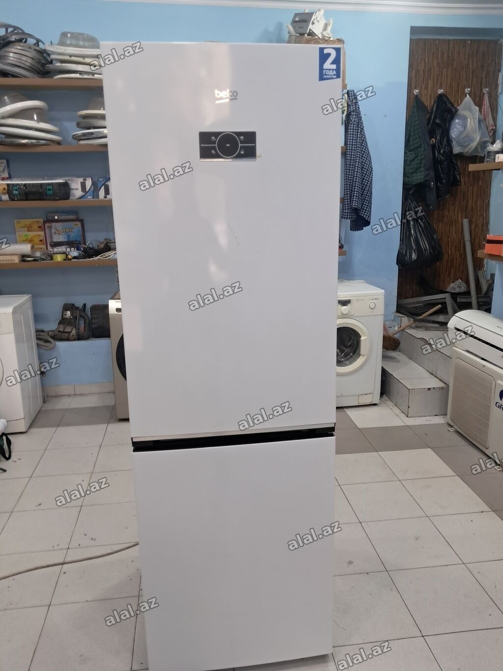 Beko iki qapılı soyuducu - Aşağıda dondurucu, yuxarıda soyuducu bölmə