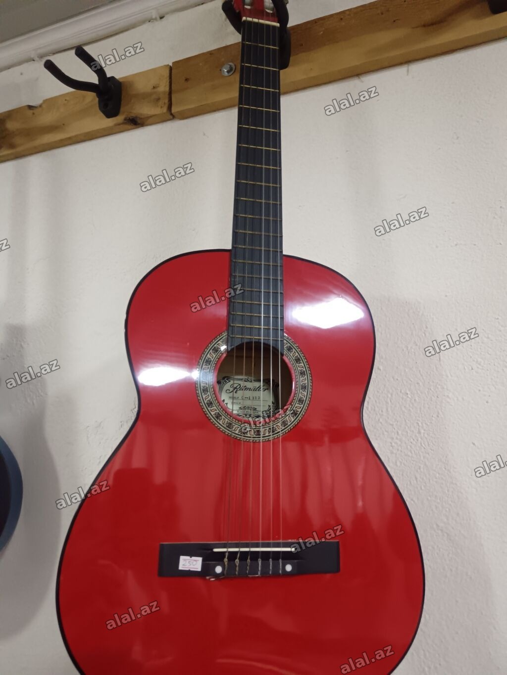 Klassik gitsralrin Alışı Satışı təmiri barteri