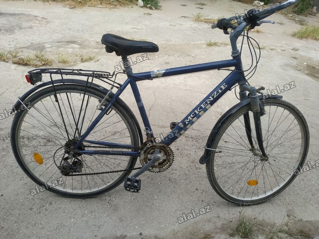 Mckenzie şəhər/tur tipli velosiped. Tünd göy rəngli çərçivəyə
