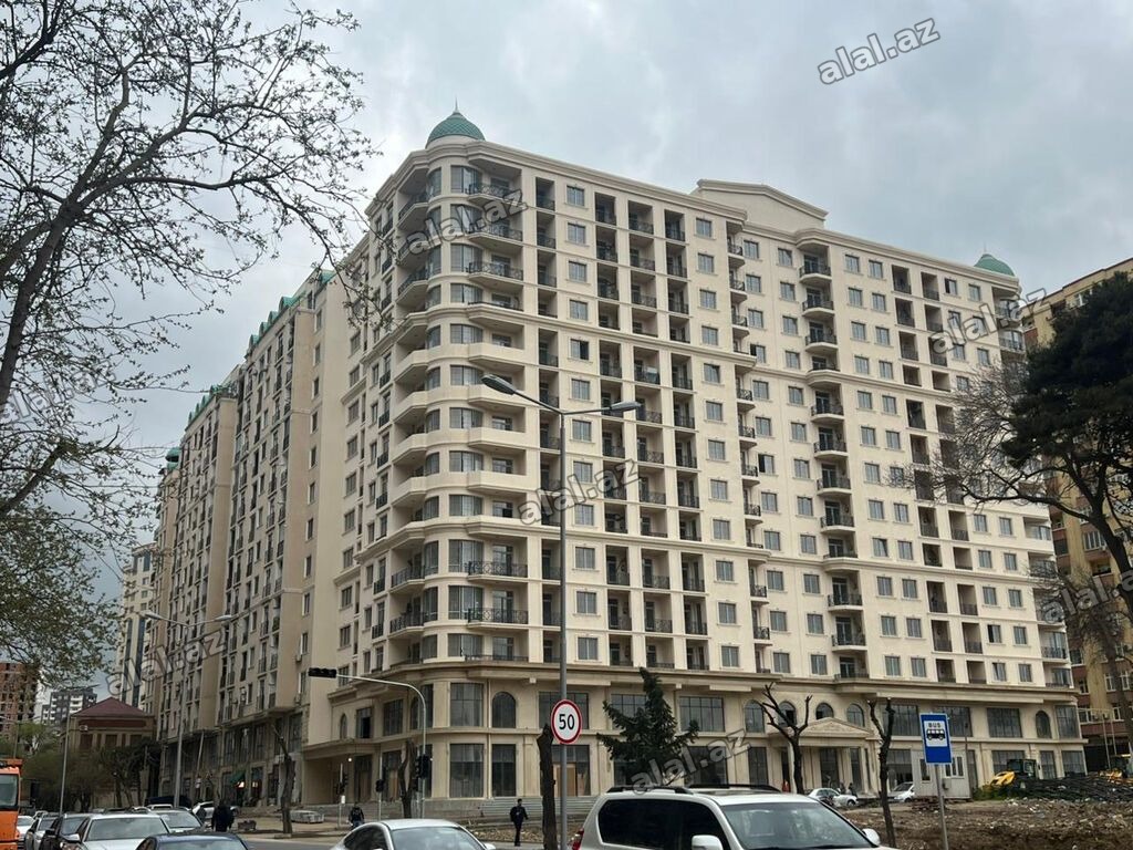 4 otaqlı, Yeni tikili, 167 kv. m