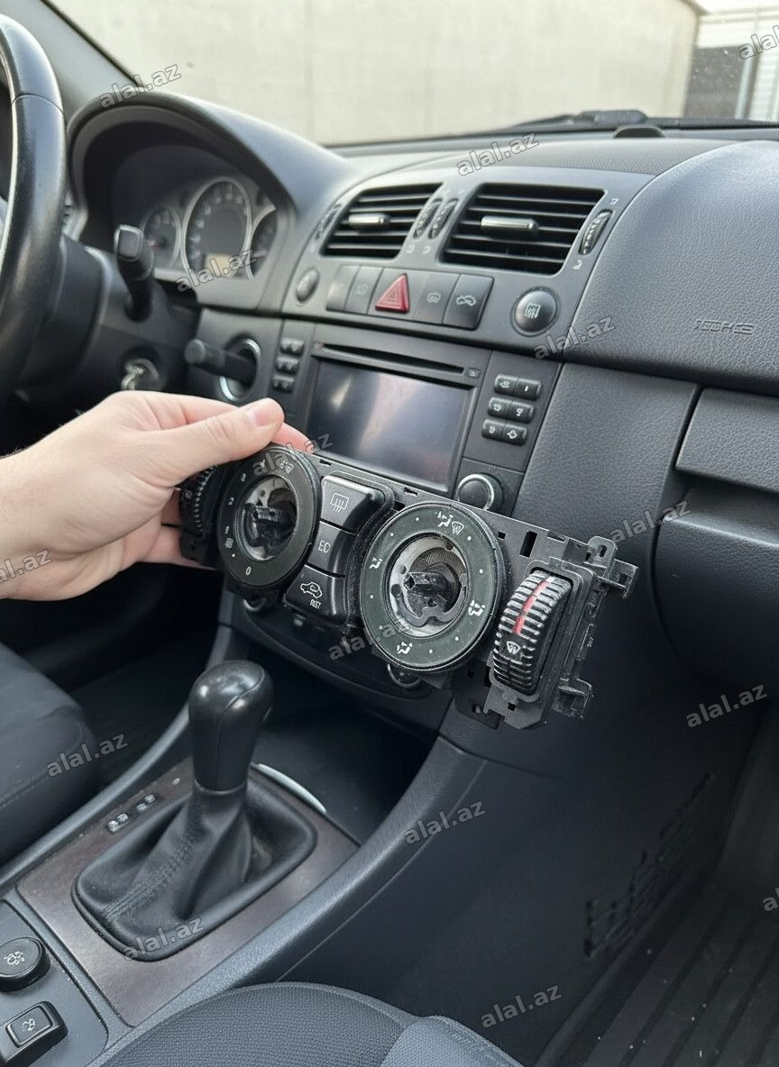 E class 1998il hava tenzimleyicisi, yaxsi ishlek veziyyetdedir,icinde